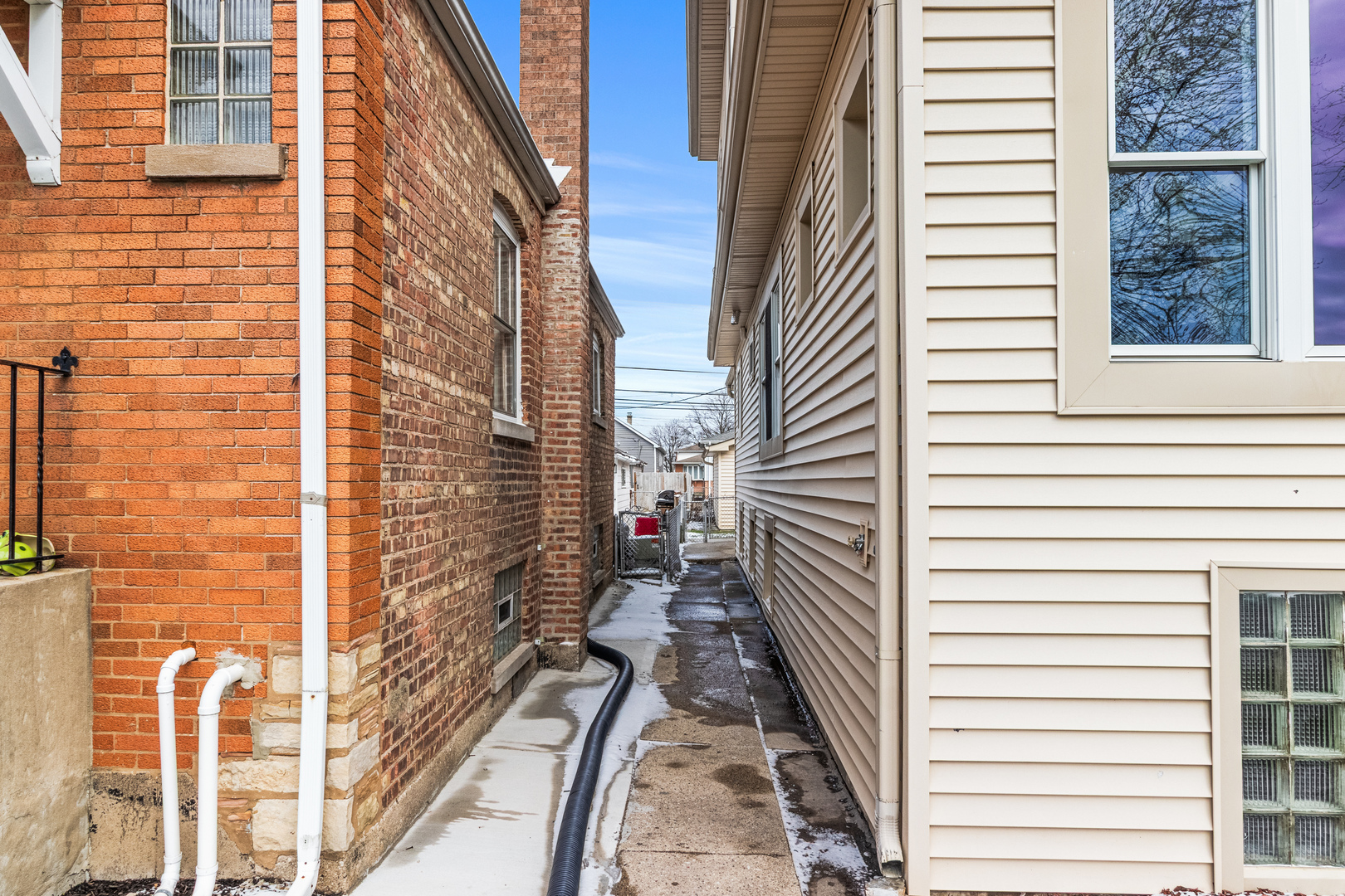 7424 W 57th Place, Summit, IL 60501