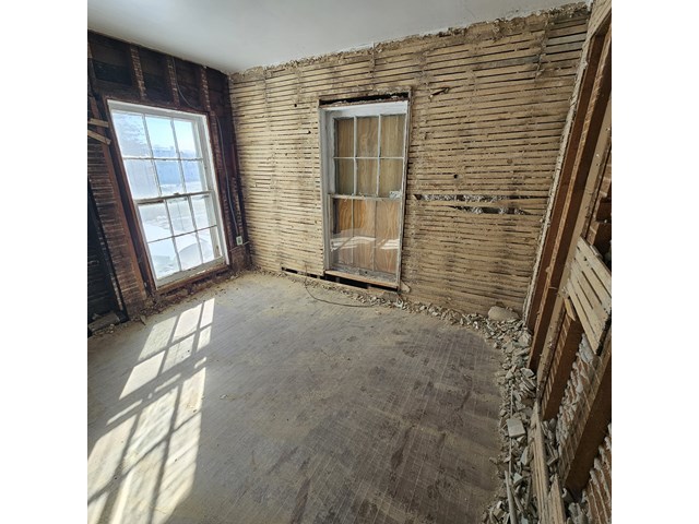 212 S Tryon Street, Woodstock, IL 60098