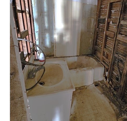 212 S Tryon Street, Woodstock, IL 60098