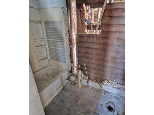 212 S Tryon Street, Woodstock, IL 60098