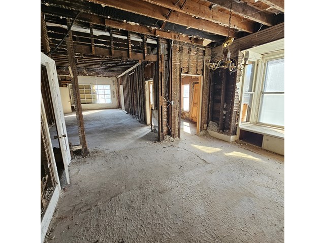 212 S Tryon Street, Woodstock, IL 60098