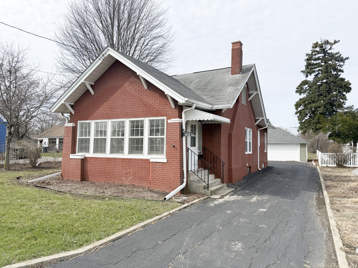 16816 S Park Avenue, South Holland, IL 60473