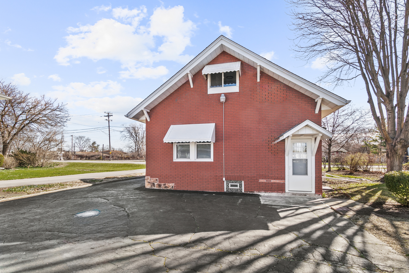 16816 S Park Avenue, South Holland, IL 60473