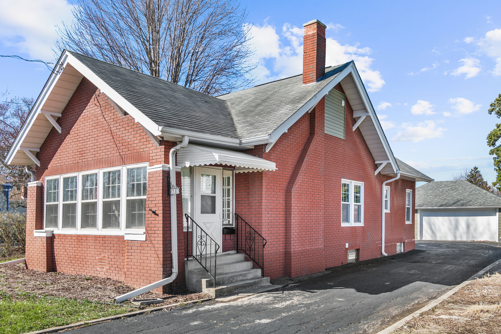 16816 S Park Avenue, South Holland, IL 60473