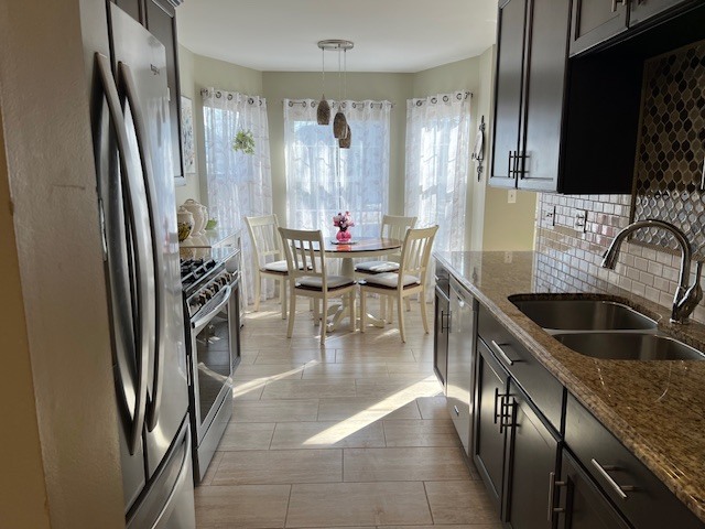 159 Parkview Drive #159, Wauconda, IL 60084