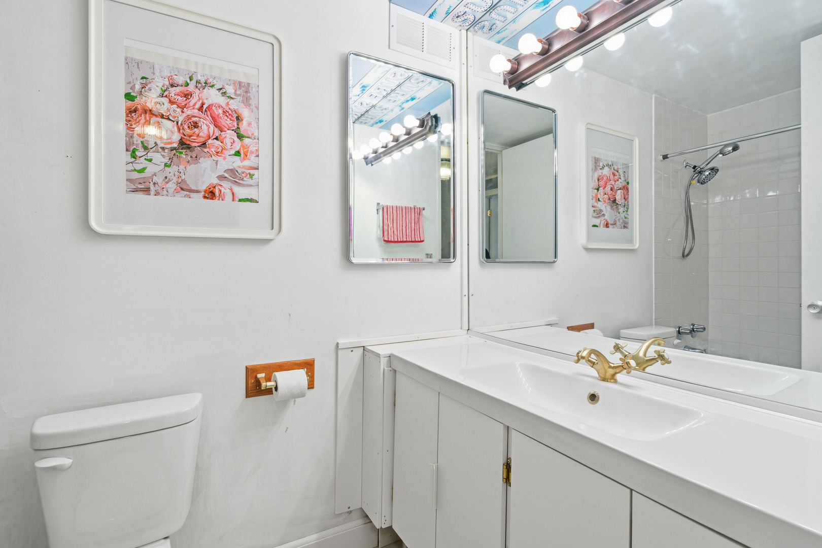 233 E Erie Street #1602, Chicago, IL 60611