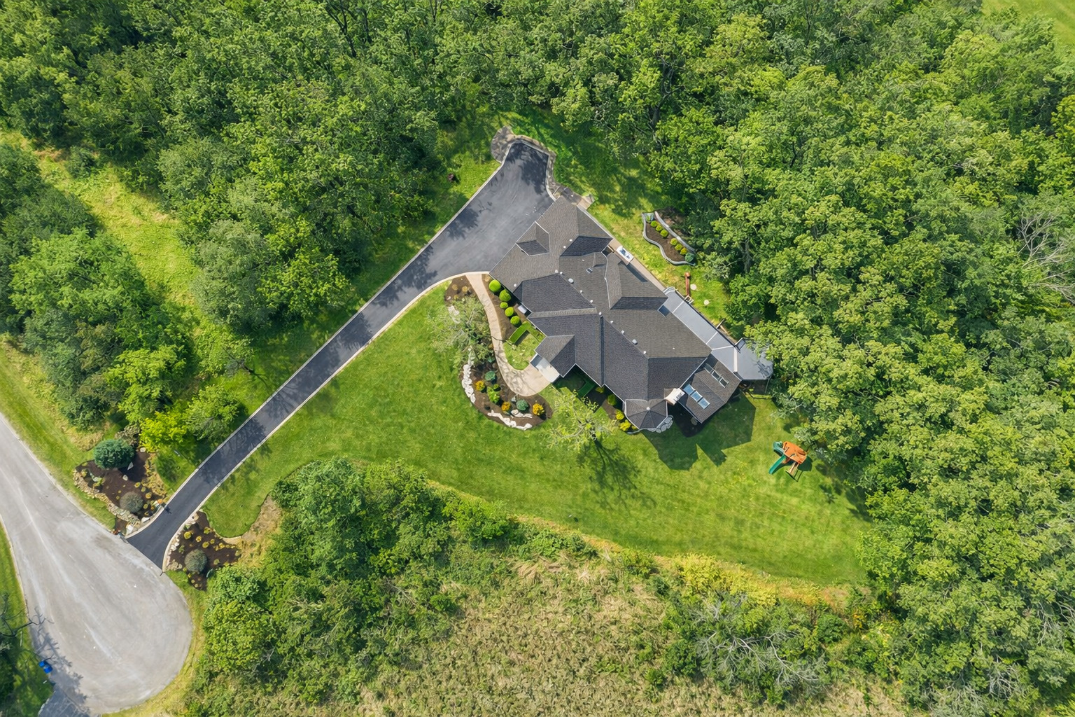 25676 N Canyon Creek Court, Barrington, IL 60010