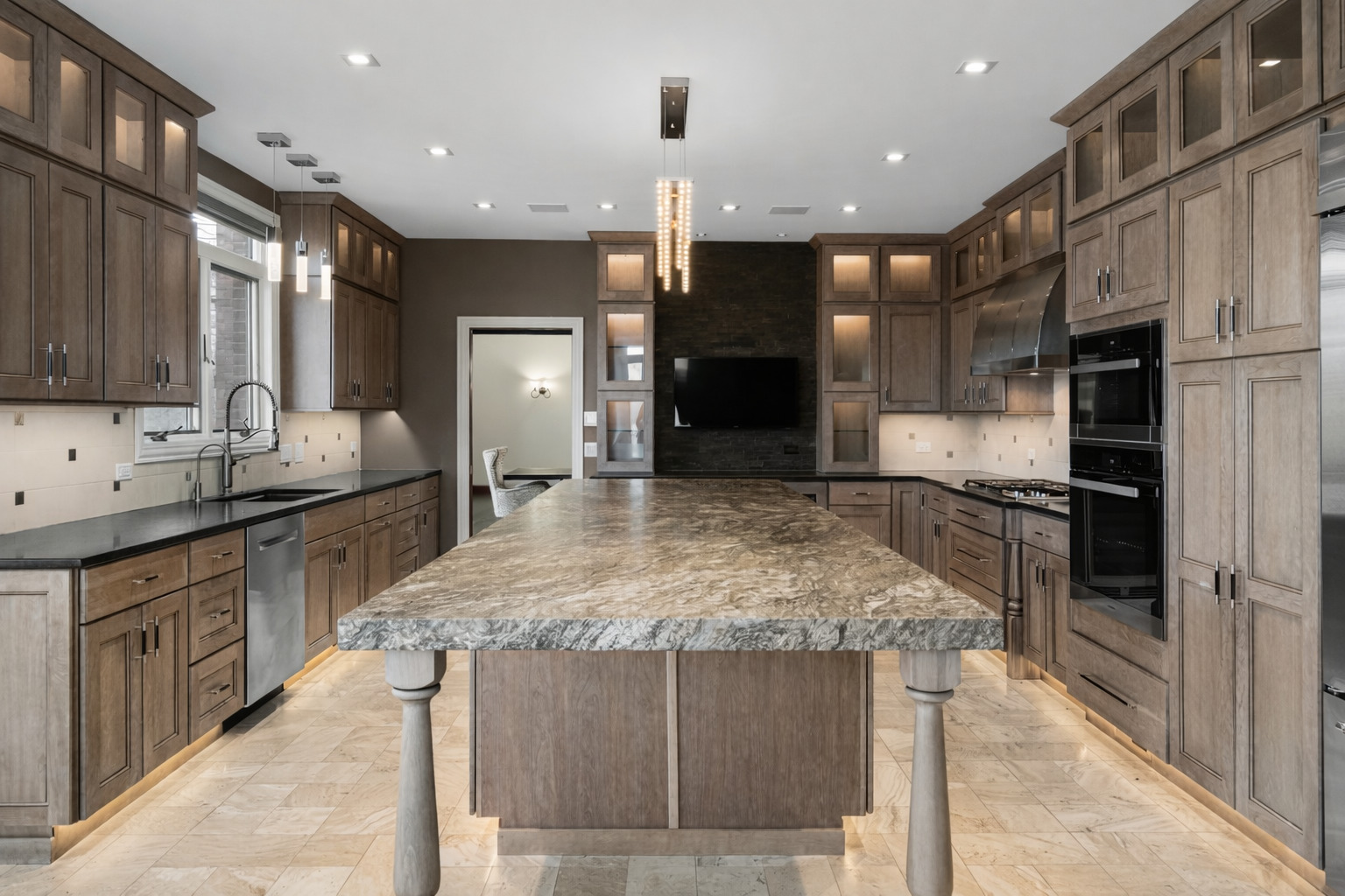 25676 N Canyon Creek Court, Barrington, IL 60010