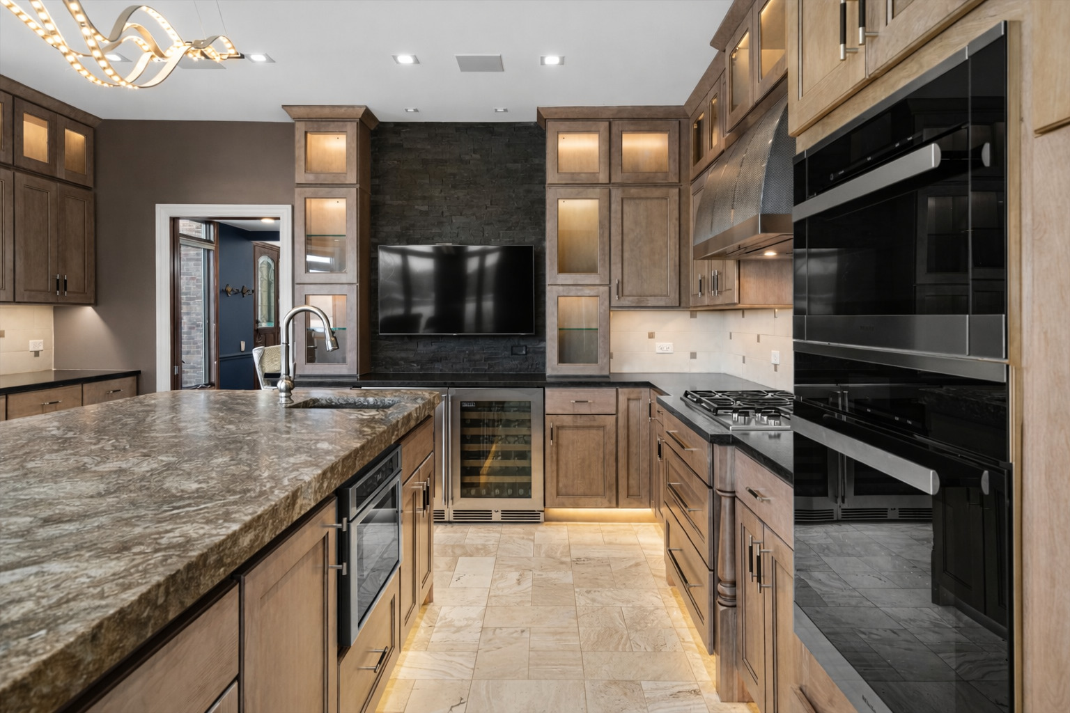 25676 N Canyon Creek Court, Barrington, IL 60010