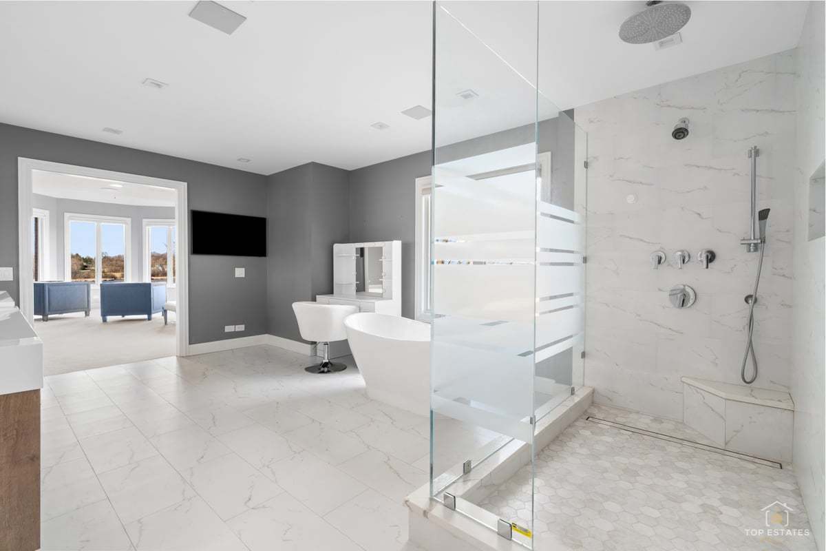 25676 N Canyon Creek Court, Barrington, IL 60010