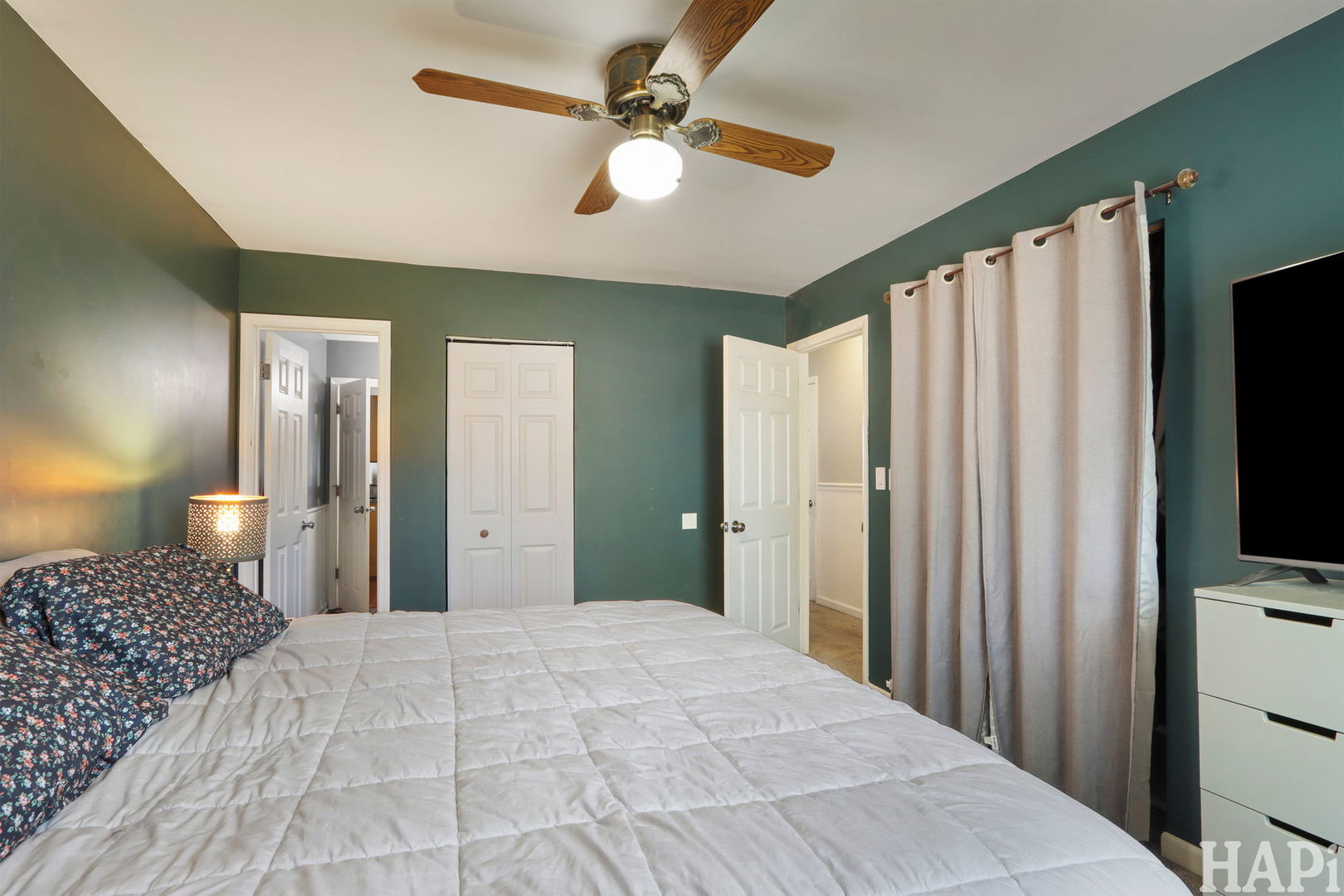 1308 Ridgeway Street, Round Lake, IL 60073