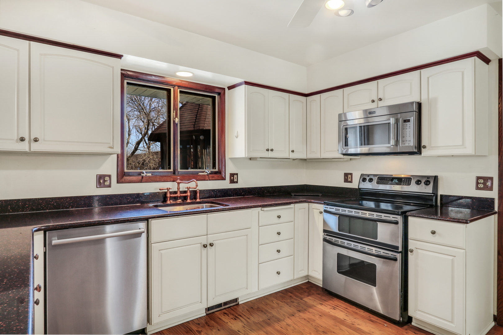 40335 N Mill Creek Road, Old Mill Creek, IL 60083