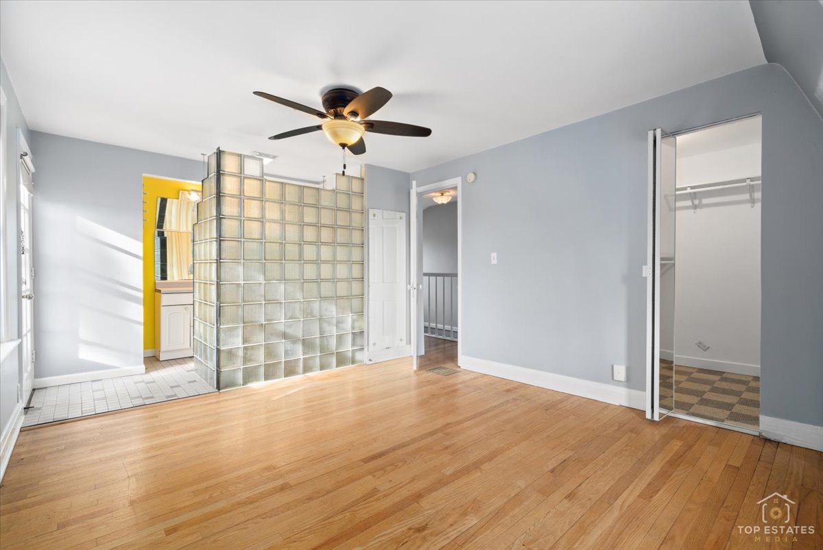 304 E Camp Mcdonald Road, Prospect Heights, IL 60070