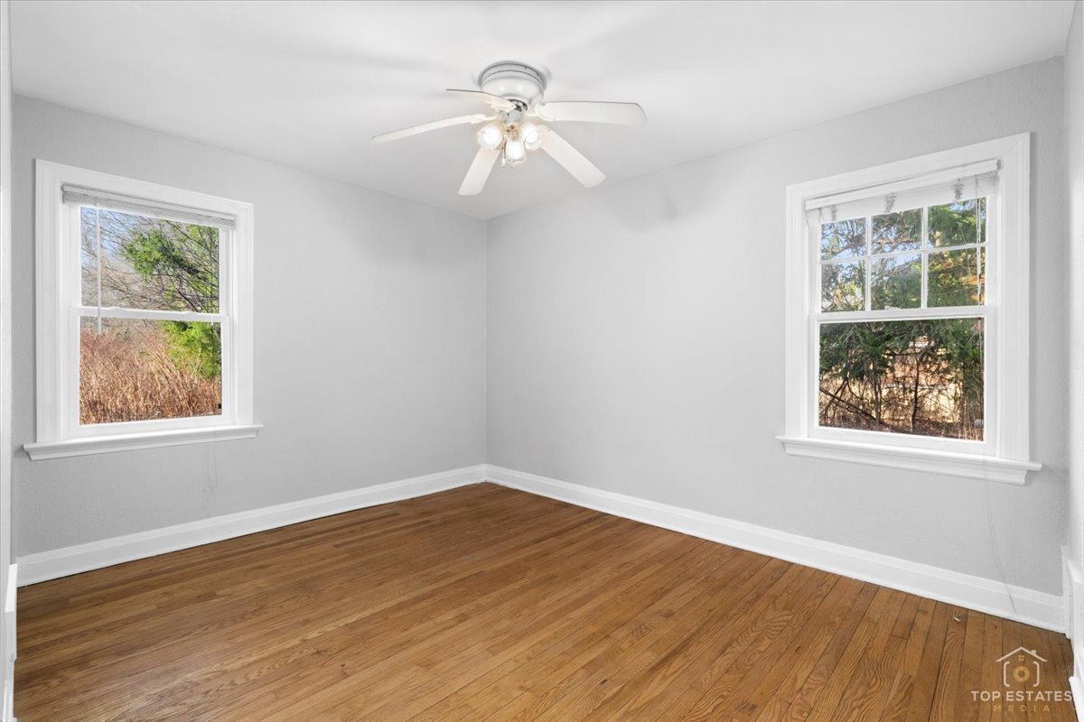 304 E Camp Mcdonald Road, Prospect Heights, IL 60070