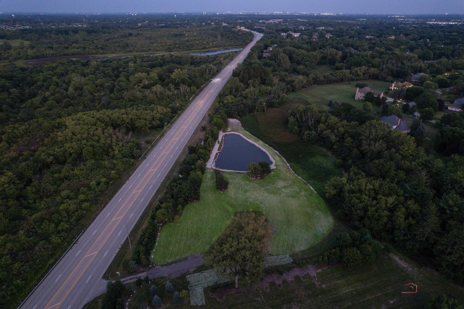 303 Algonquin Road, South Barrington, IL 60010