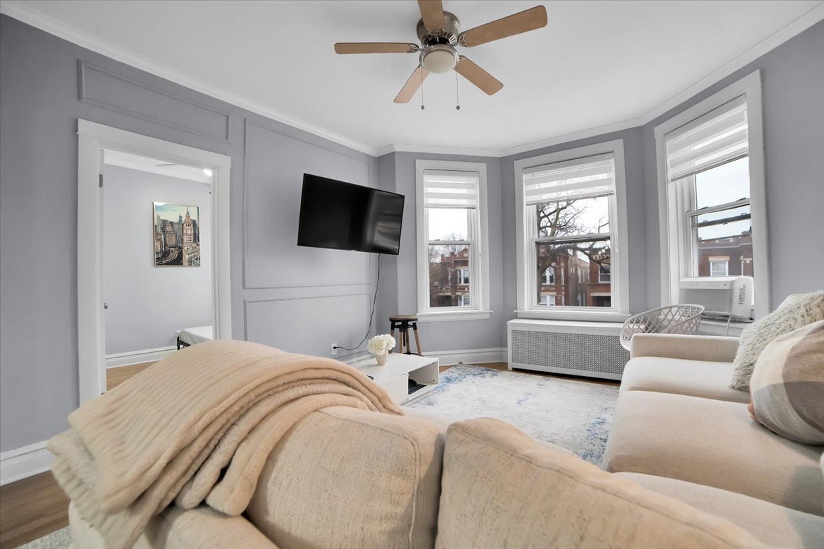 2108 Highland Avenue, Berwyn, IL 60402