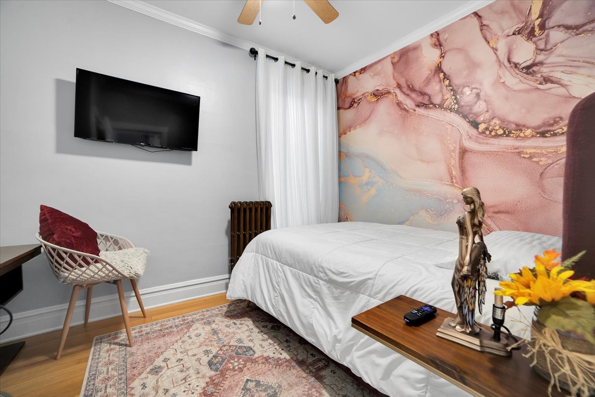 2108 Highland Avenue, Berwyn, IL 60402