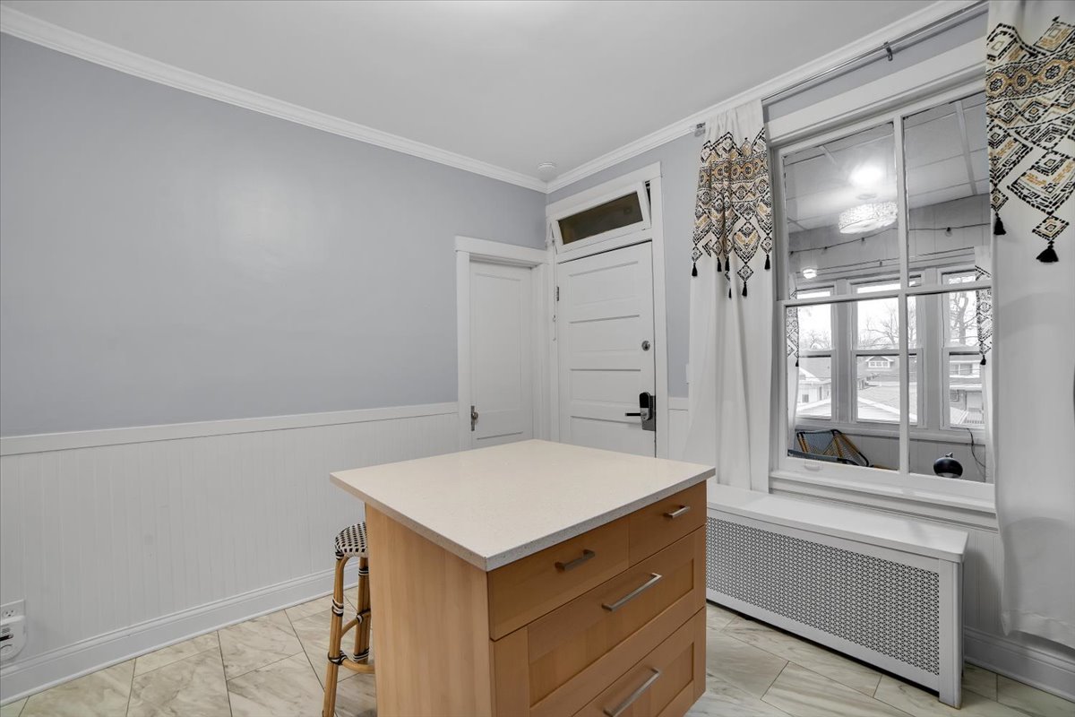 2108 Highland Avenue, Berwyn, IL 60402