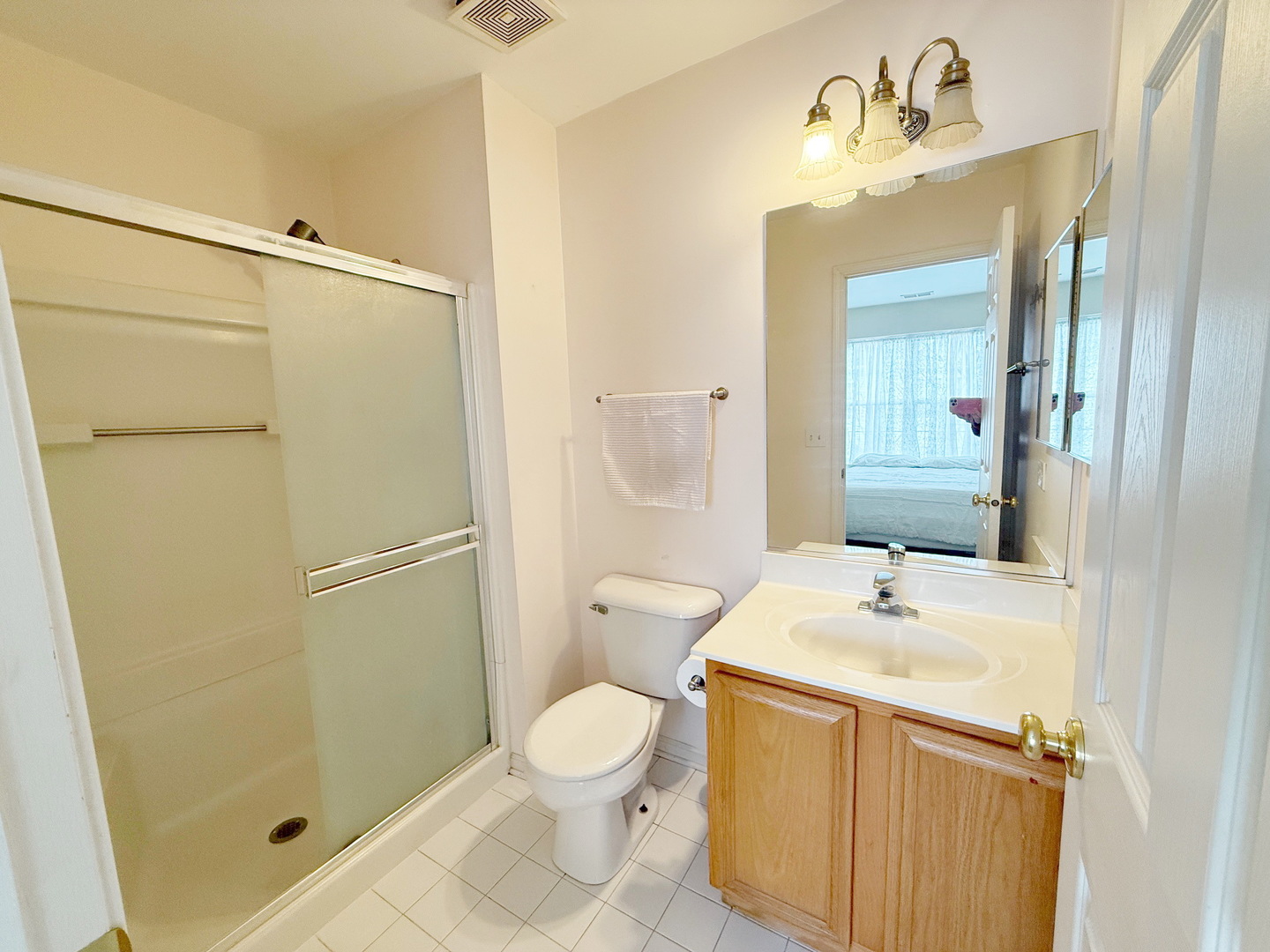 492 Holiday Lane, Hainesville, IL 60073