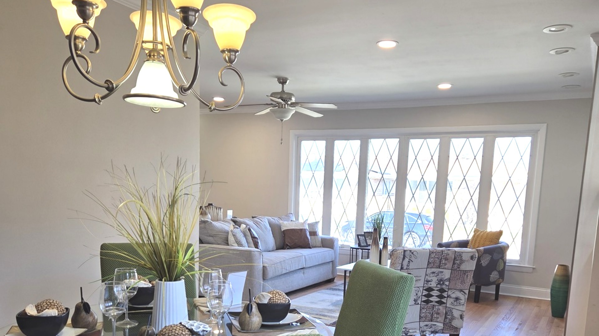 8517 W CARMEN Avenue, Chicago, IL 60656