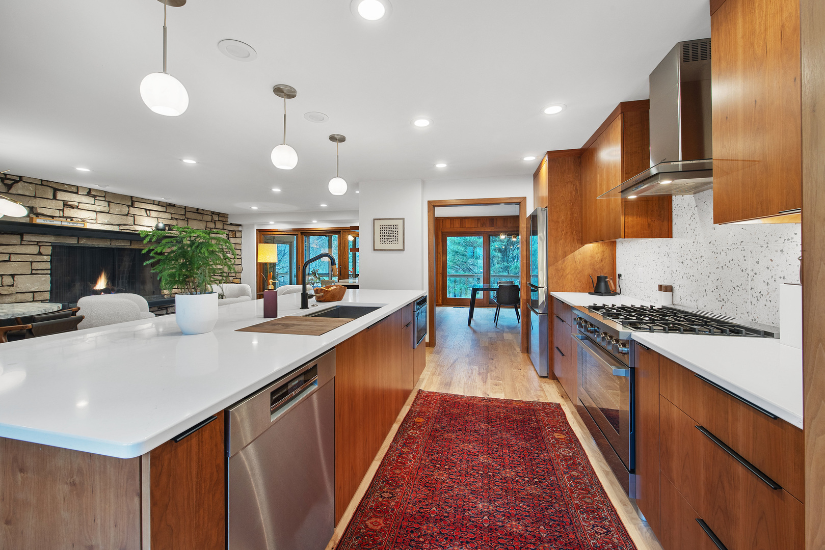 219 Parkview Drive, Bloomington, IL 61701