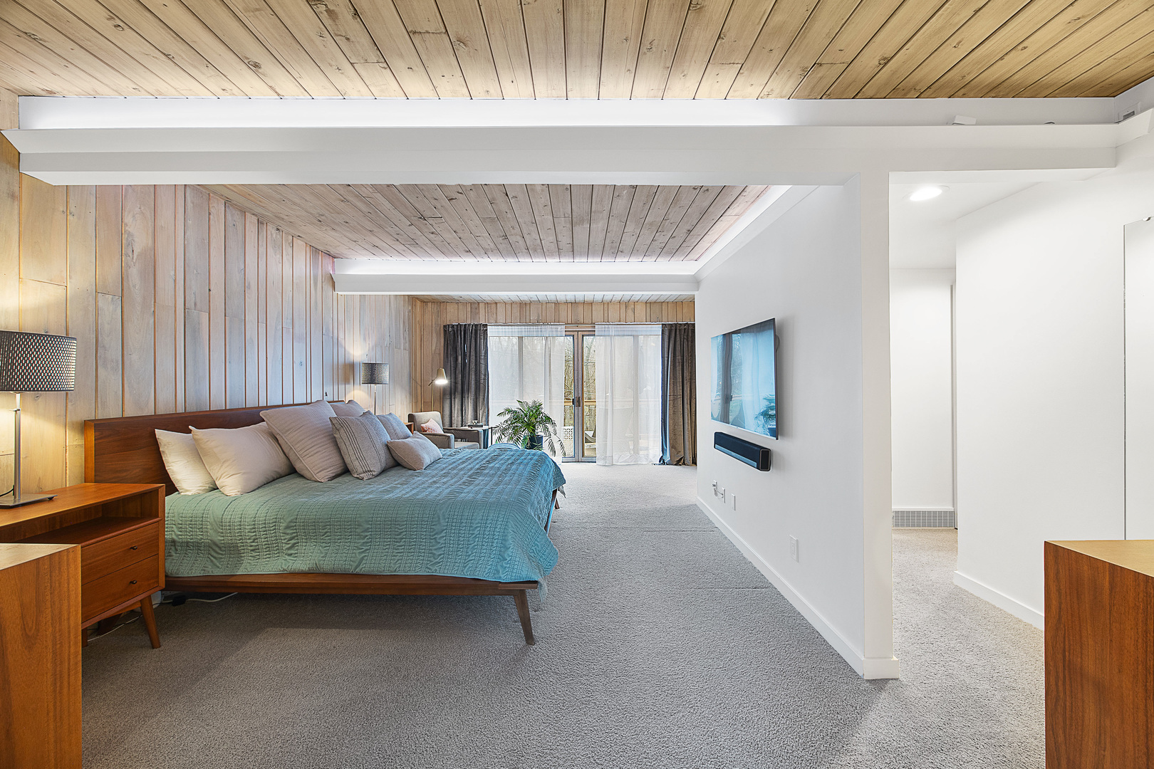 219 Parkview Drive, Bloomington, IL 61701