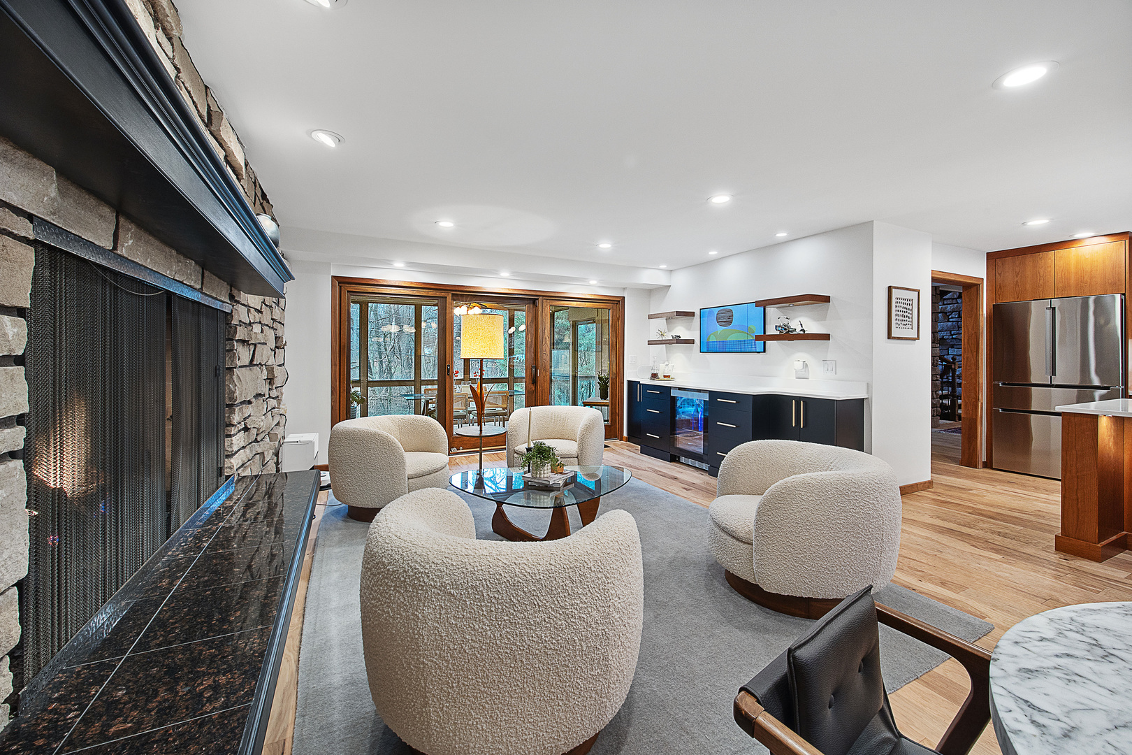 219 Parkview Drive, Bloomington, IL 61701