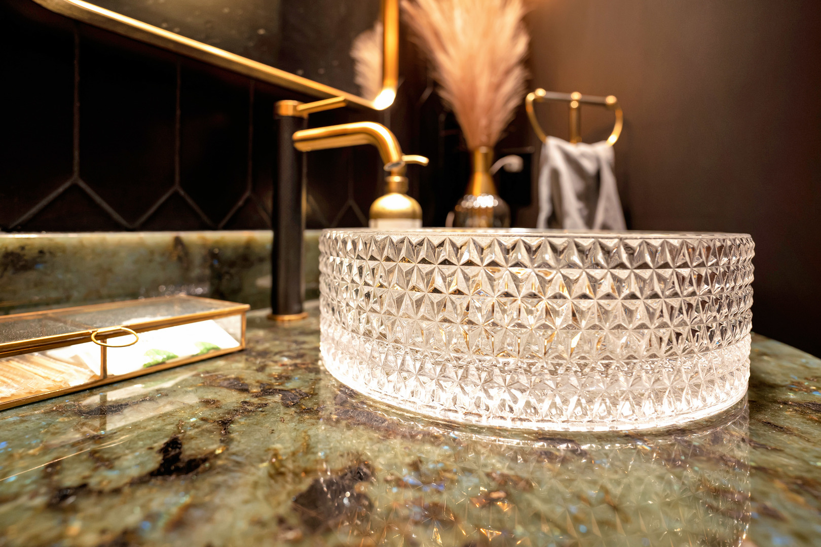 219 Parkview Drive, Bloomington, IL 61701