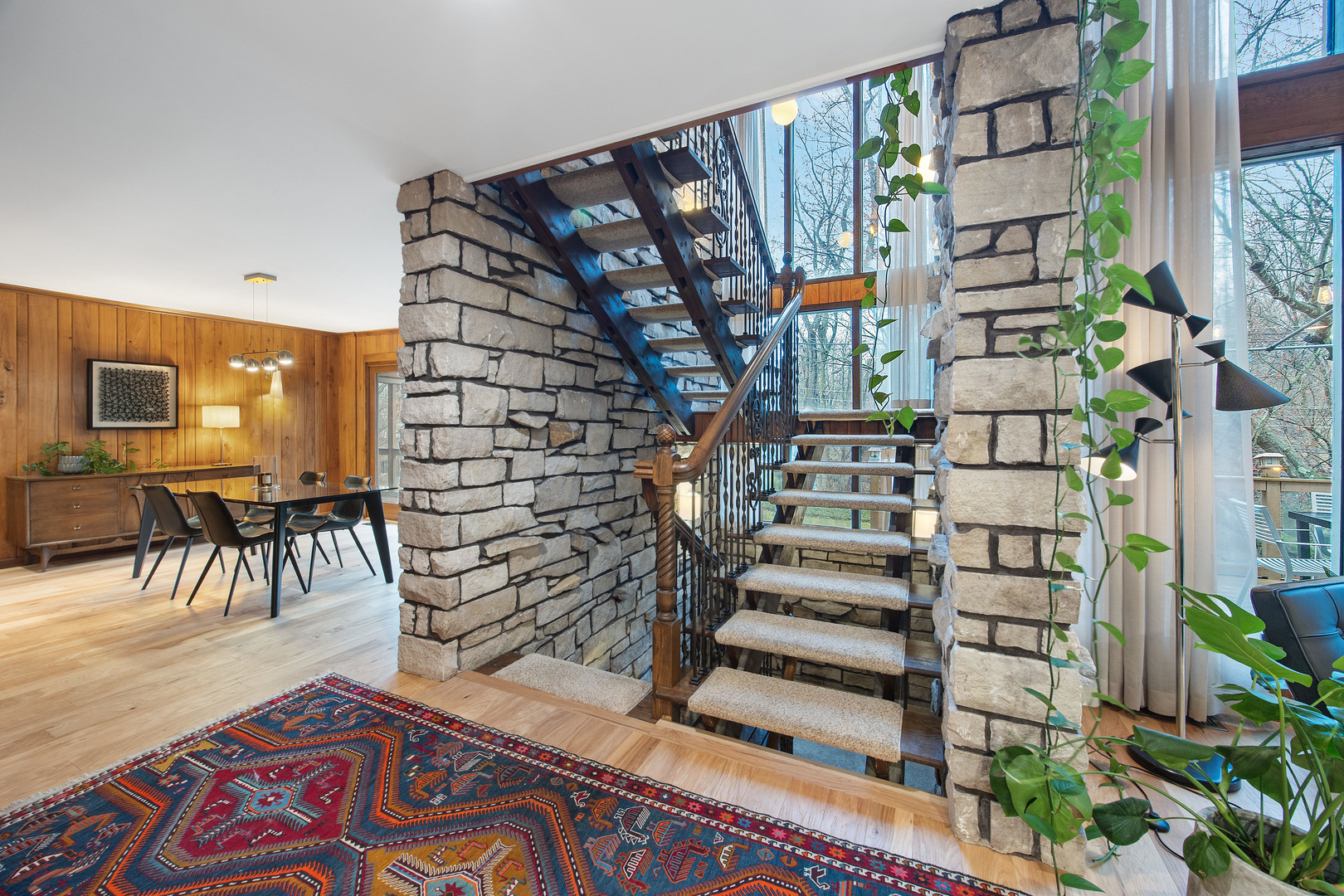 219 Parkview Drive, Bloomington, IL 61701