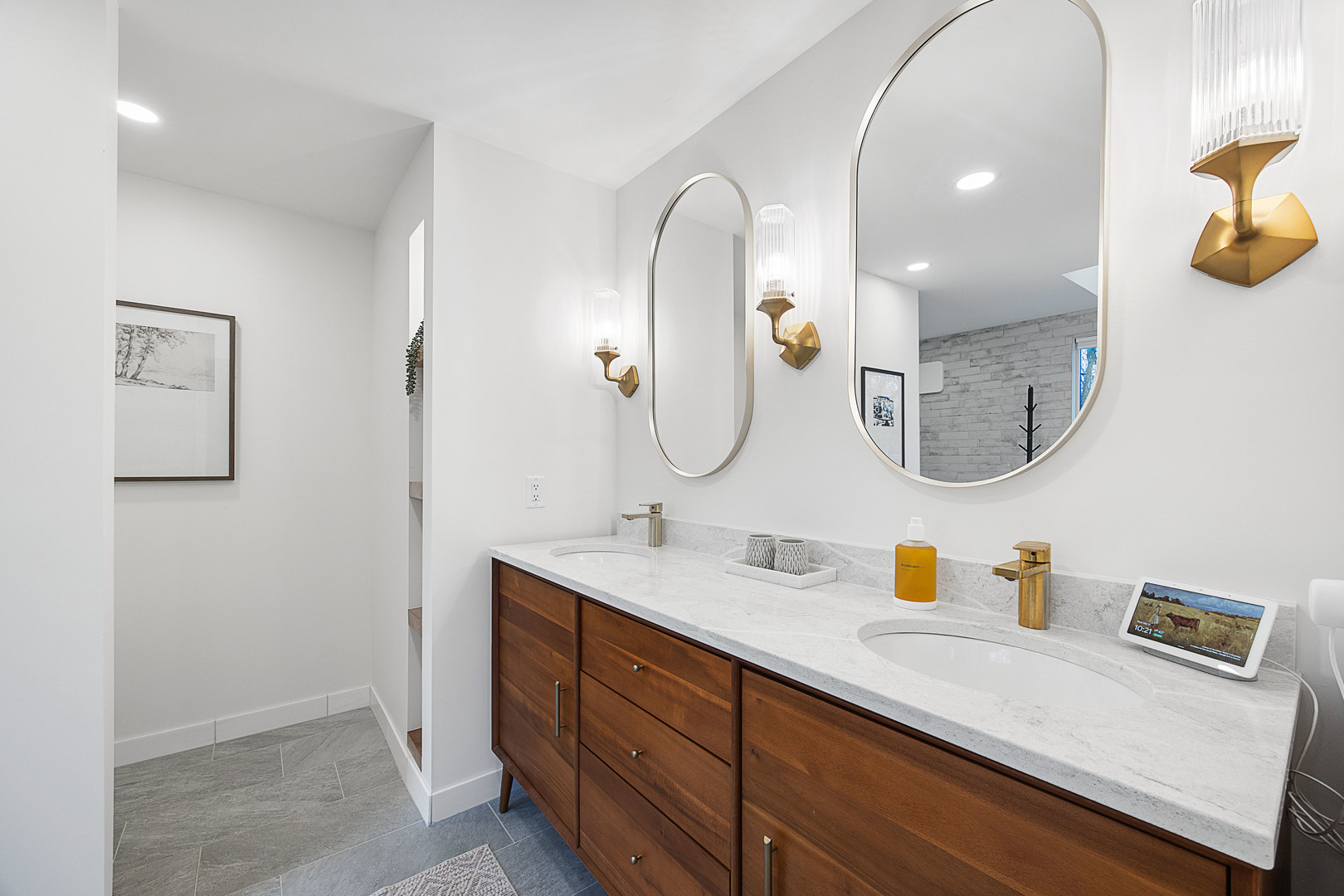 219 Parkview Drive, Bloomington, IL 61701