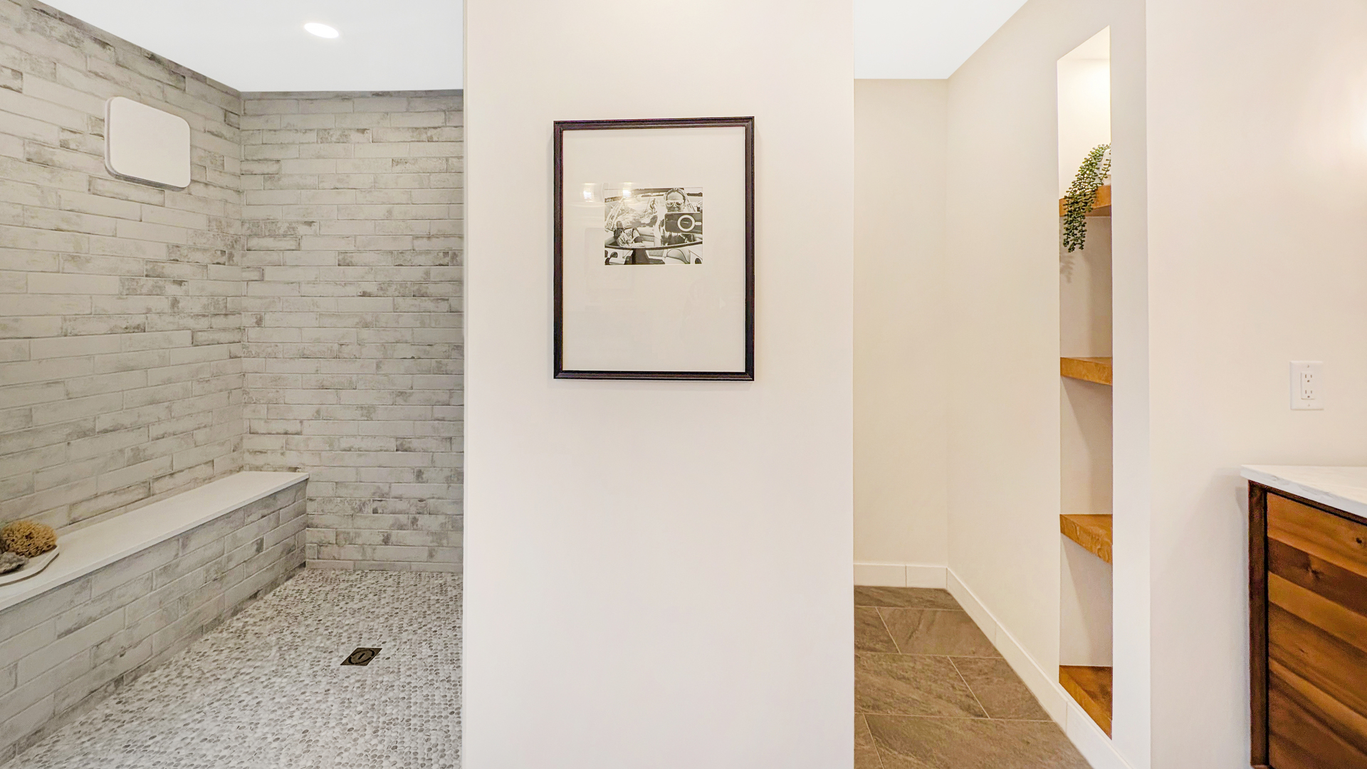 219 Parkview Drive, Bloomington, IL 61701