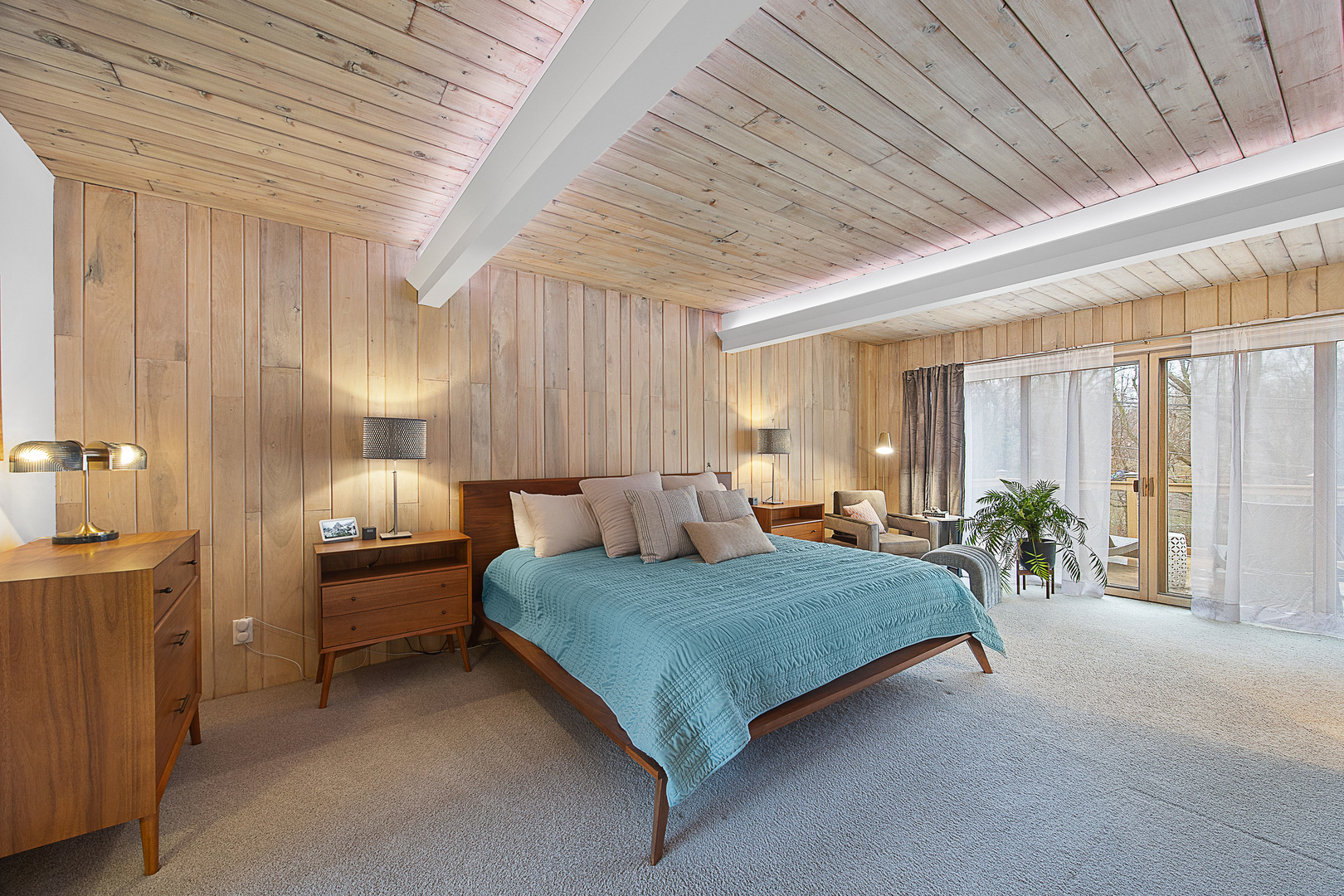 219 Parkview Drive, Bloomington, IL 61701