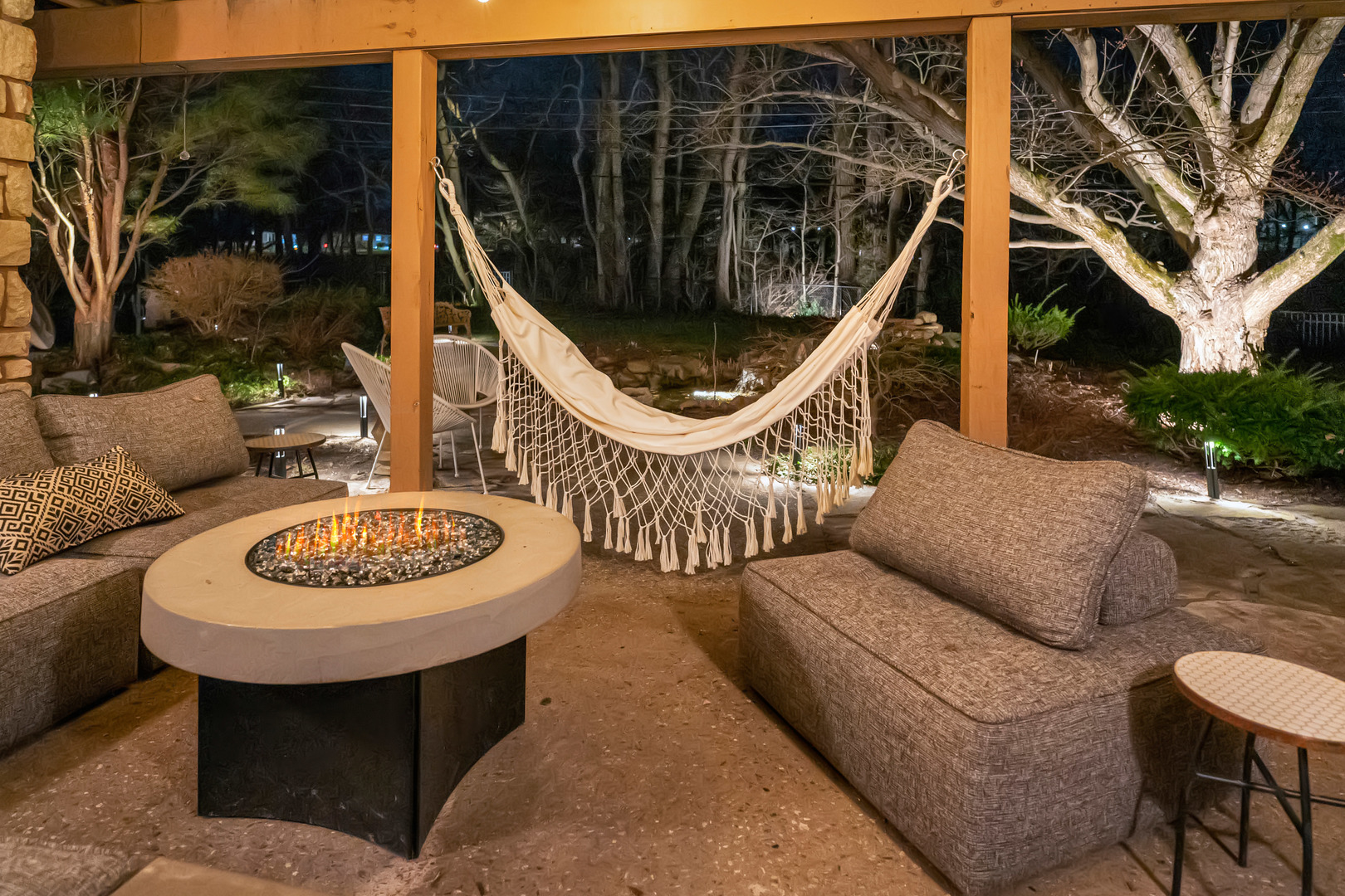 219 Parkview Drive, Bloomington, IL 61701