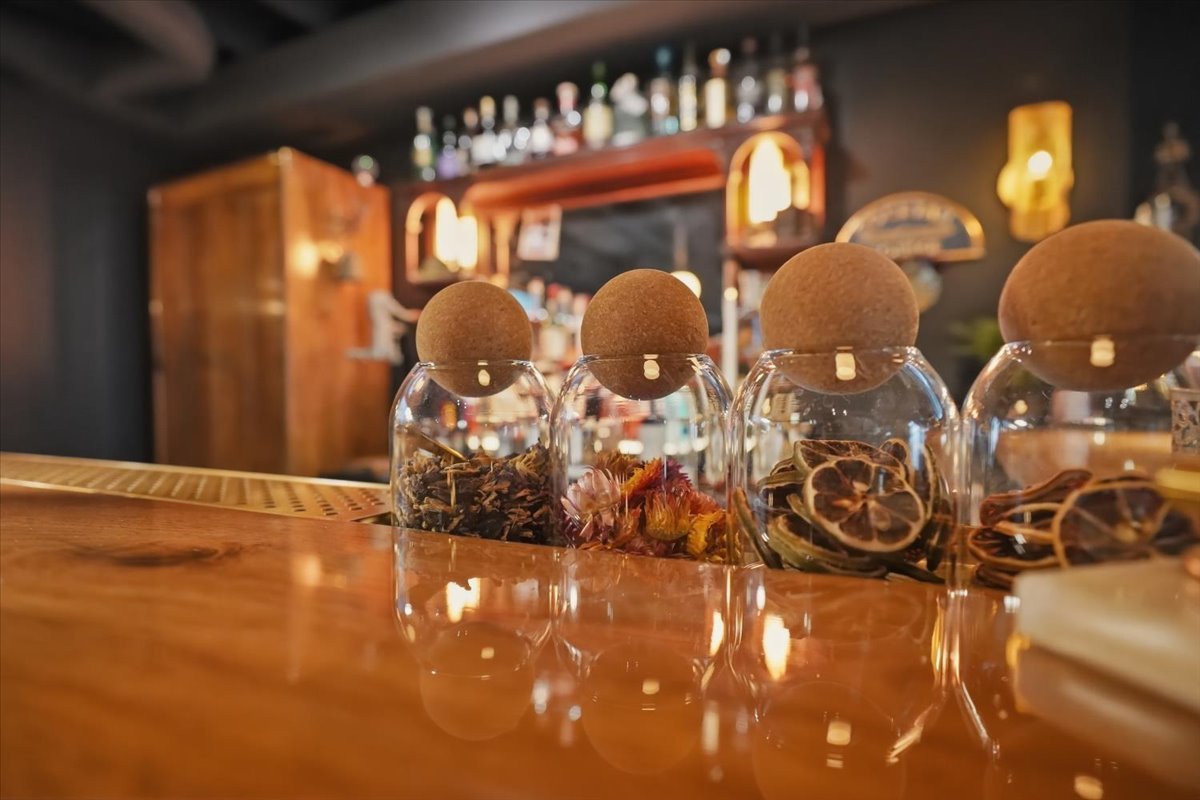 219 Parkview Drive, Bloomington, IL 61701