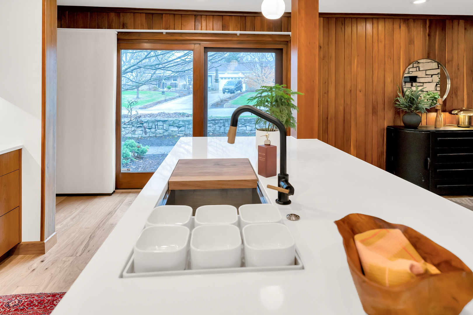 219 Parkview Drive, Bloomington, IL 61701