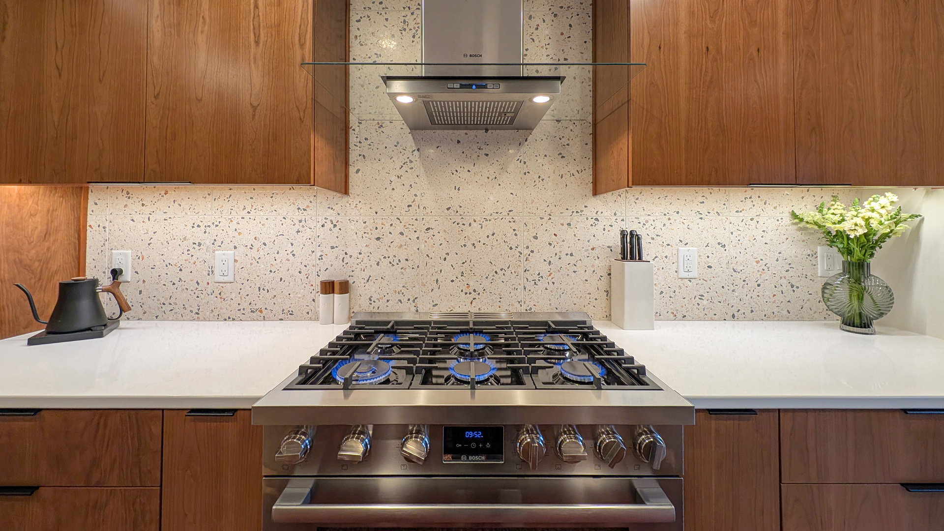 219 Parkview Drive, Bloomington, IL 61701