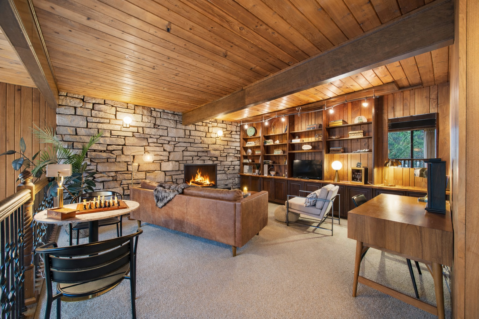 219 Parkview Drive, Bloomington, IL 61701