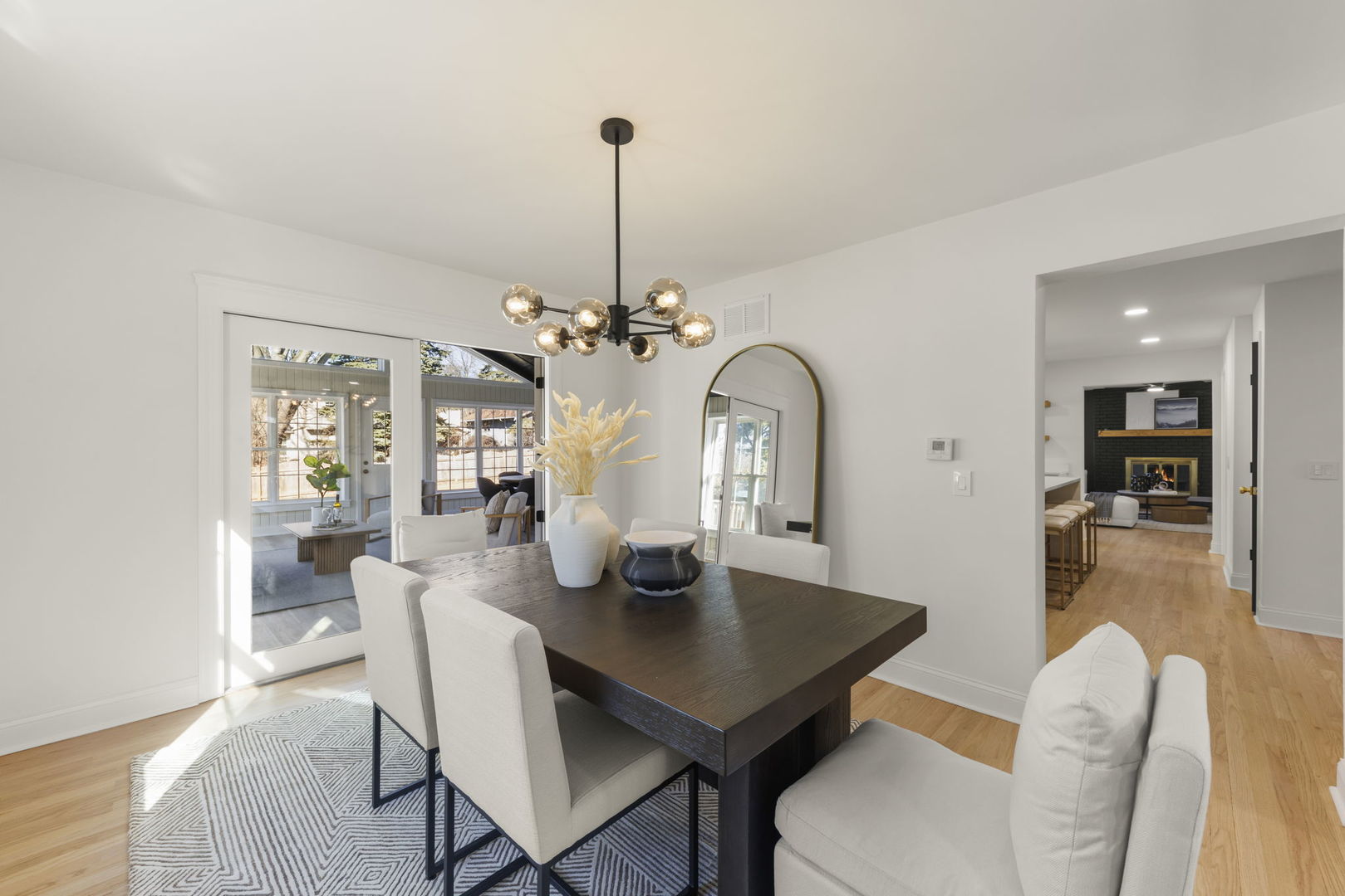 613 Zaininger Avenue, Naperville, IL 60563