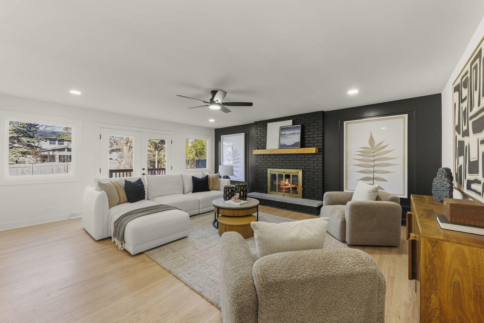 613 Zaininger Avenue, Naperville, IL 60563