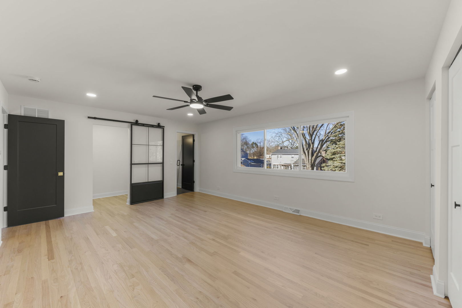 613 Zaininger Avenue, Naperville, IL 60563