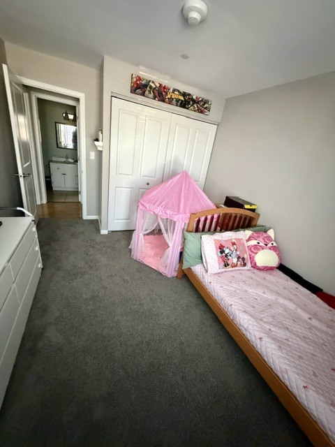 2216 Country Club Drive #25, Woodridge, IL 60517