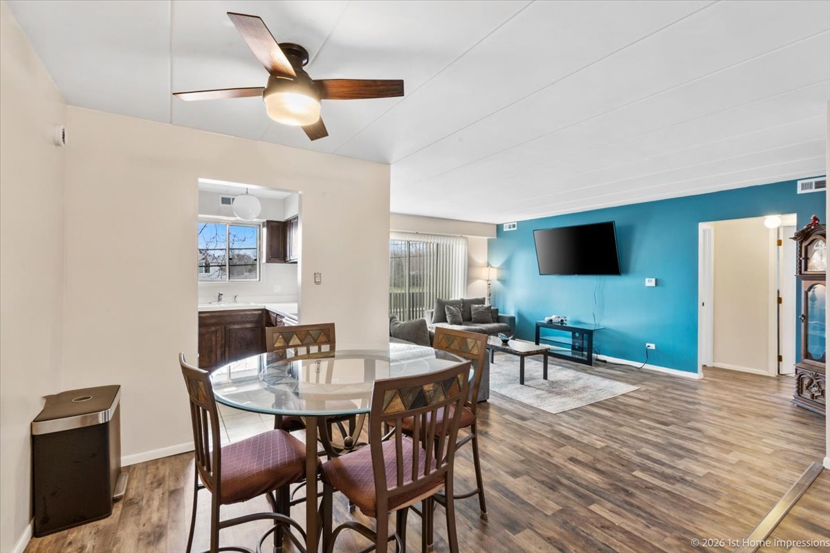 5202 Midlothian Turnpike #107, Crestwood, IL 60418