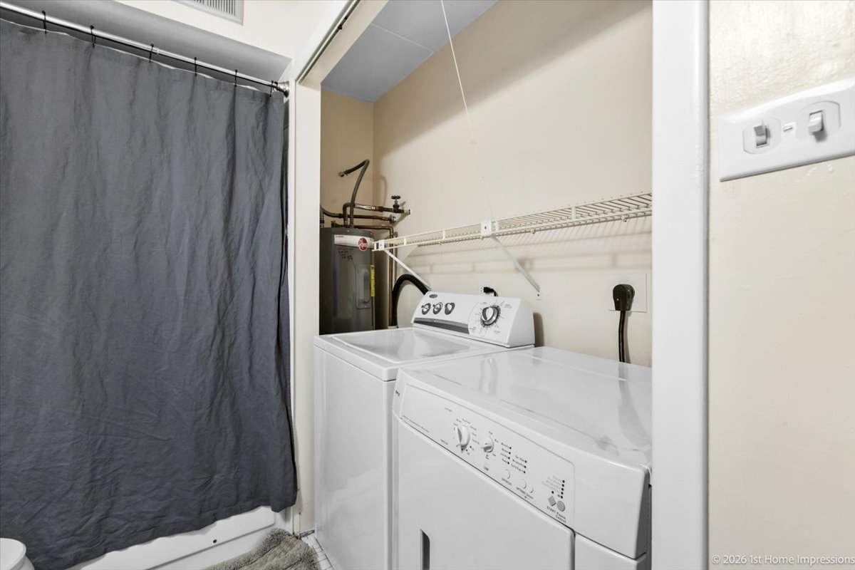 5202 Midlothian Turnpike #107, Crestwood, IL 60418