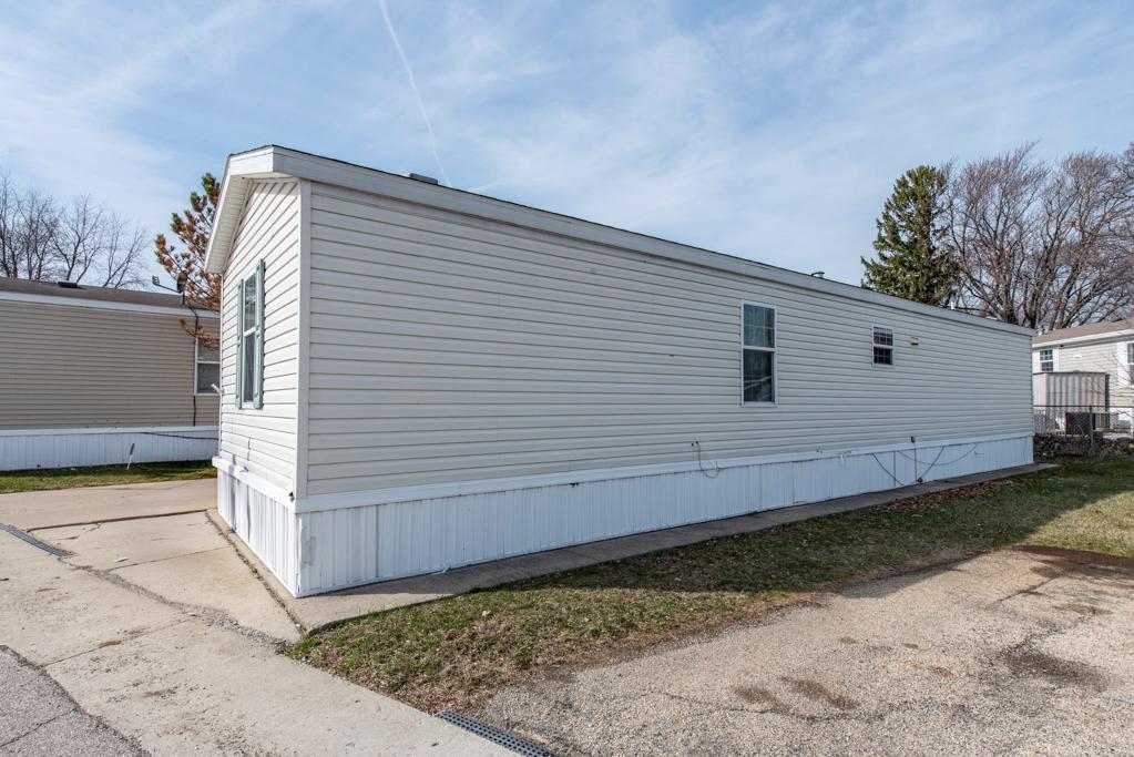 38569 N Sheridan Road #492, Beach Park, IL 60099