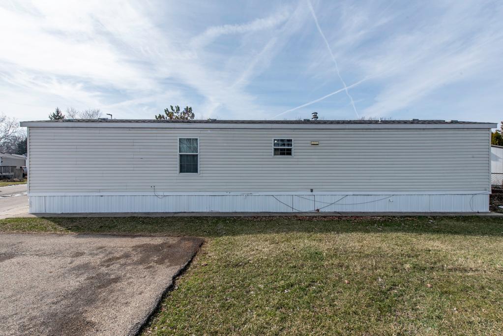 38569 N Sheridan Road #492, Beach Park, IL 60099