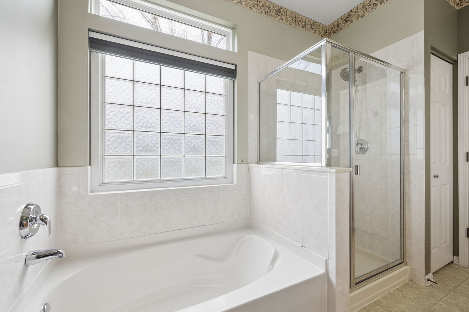 2189 Paddington Court, Aurora, IL 60502