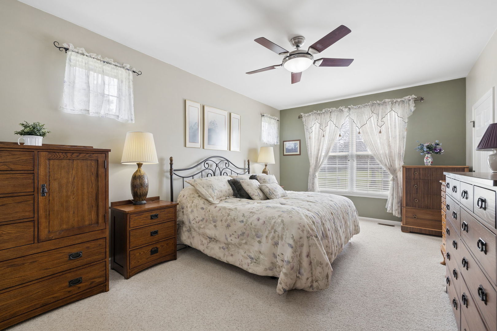 2189 Paddington Court, Aurora, IL 60502