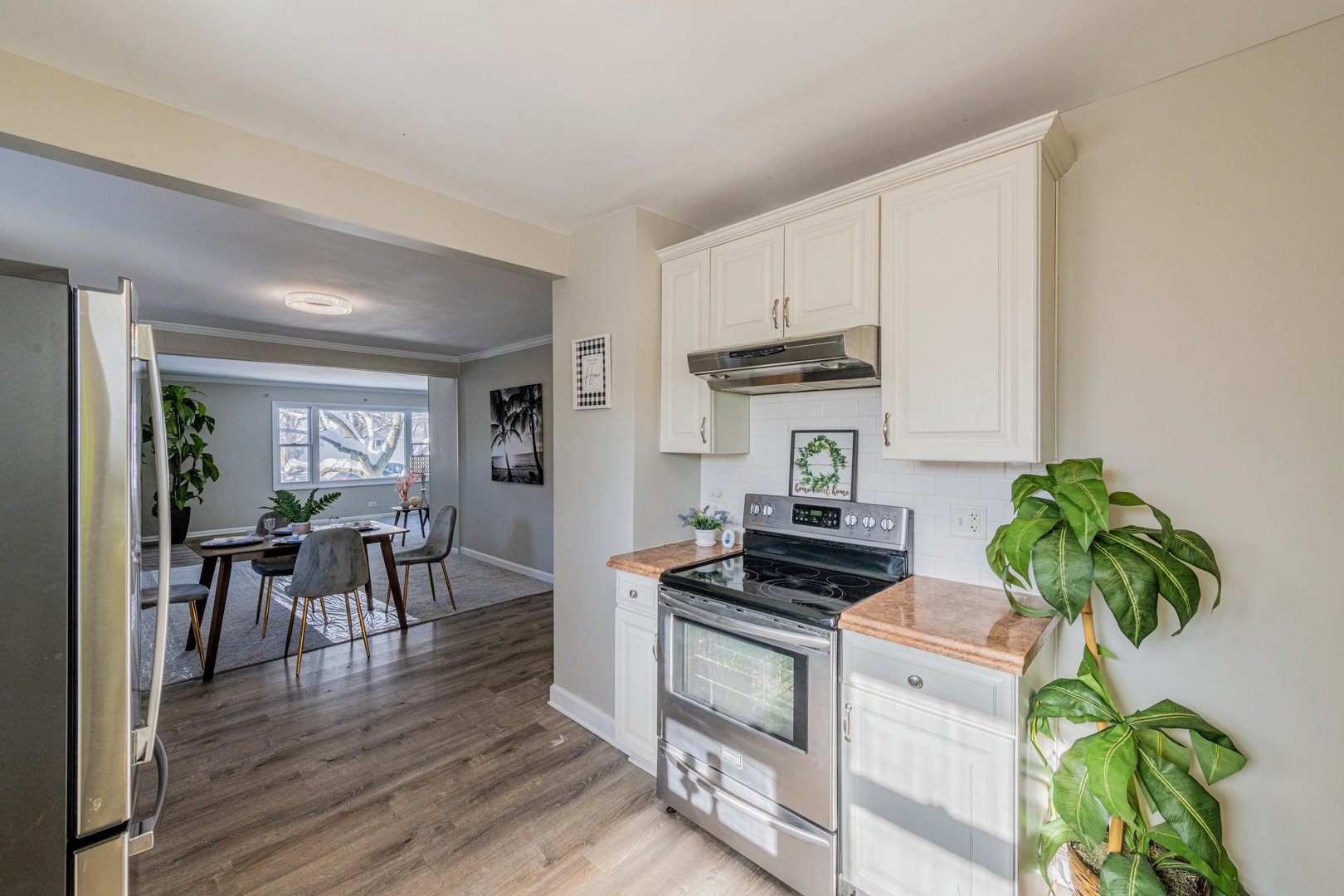 3017 Gabriel Avenue, Zion, IL 60099