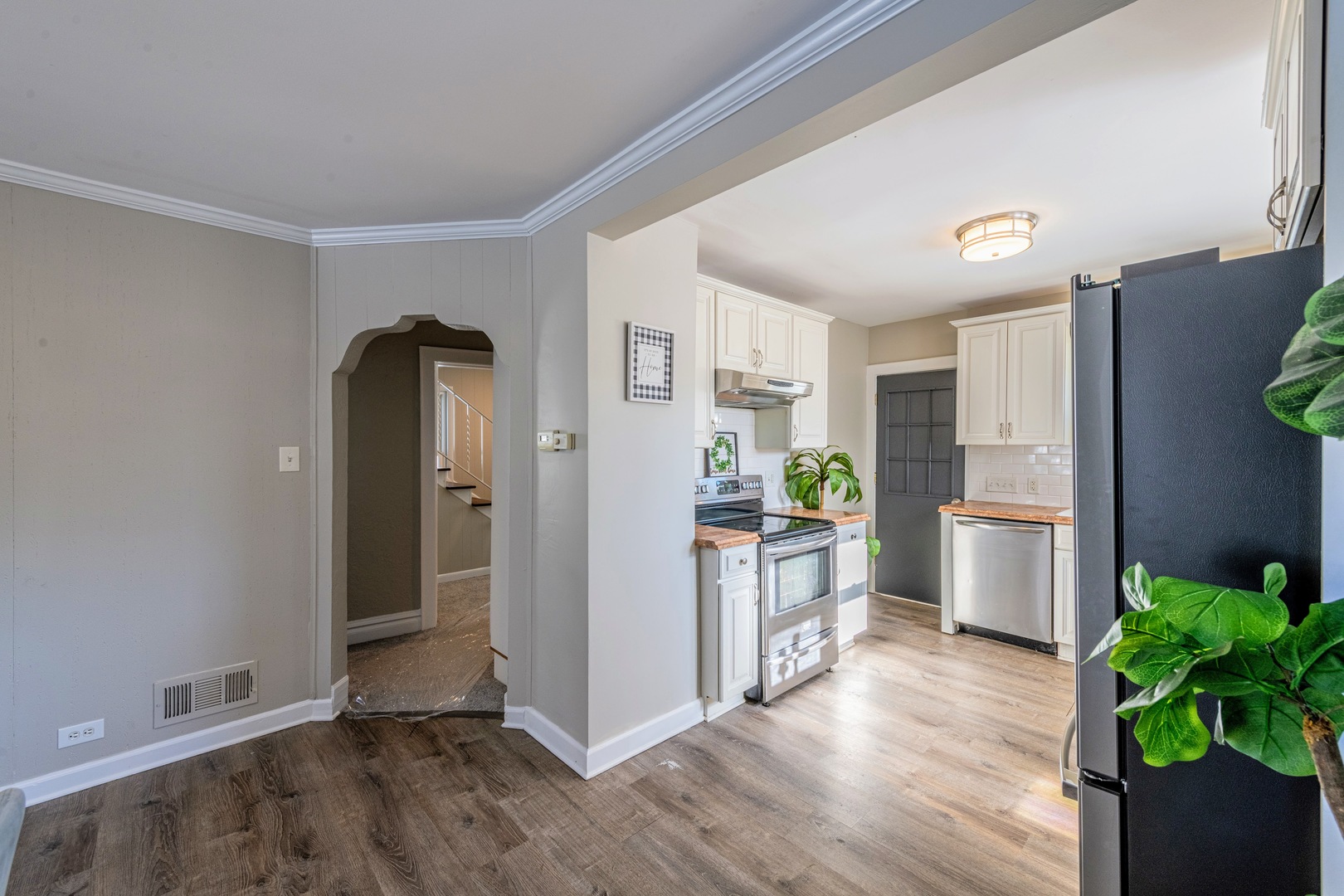 3017 Gabriel Avenue, Zion, IL 60099