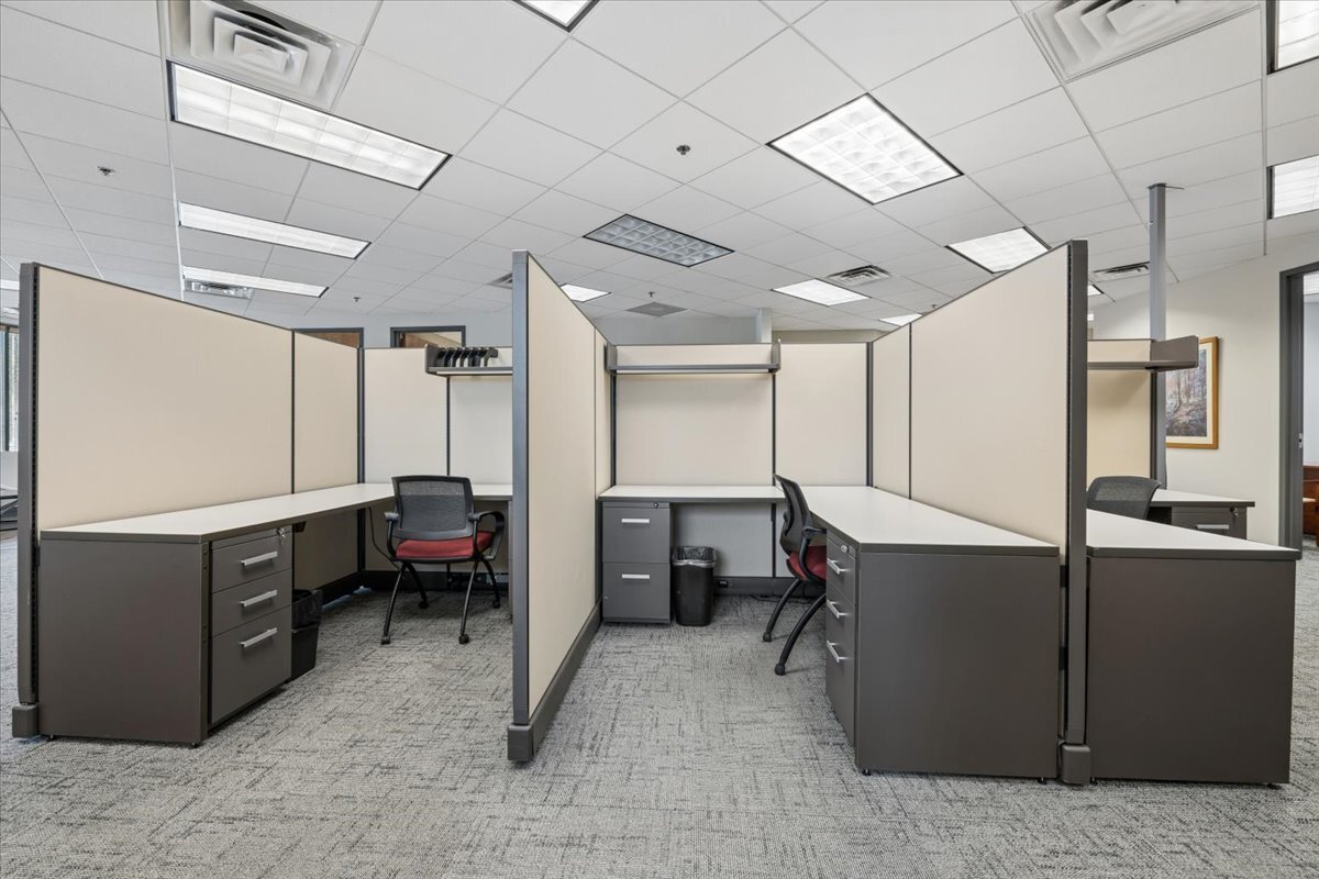 1150 W Northwest Highway, Mount Prospect, IL 60056